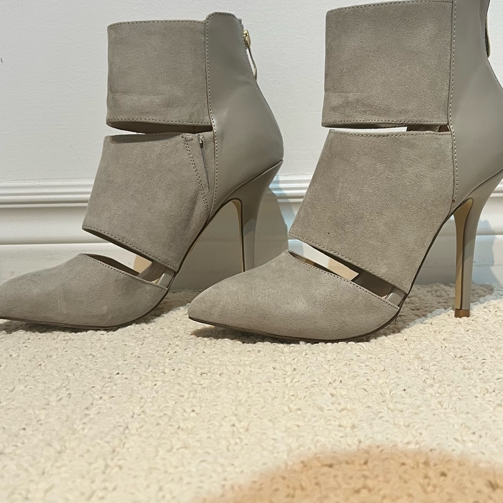 Pointed Toe Beige Pointer Toe Heeled Boots - Picture 3 of 7
